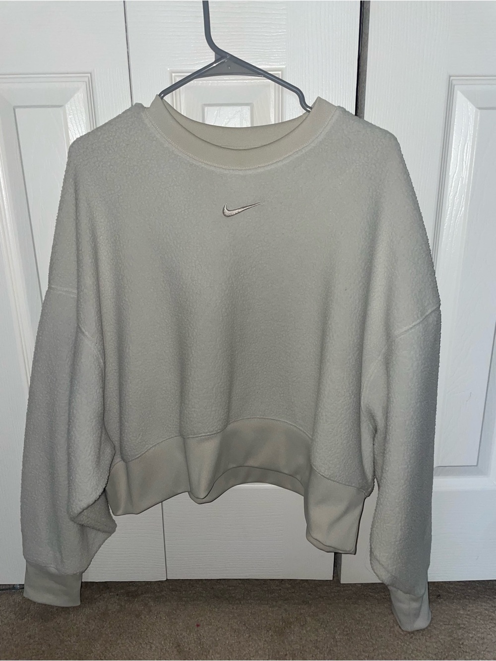 Nike Women's Crewneck Sweatshirt in Light Cream with Embroidered Swoosh